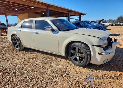 2006 Chrysler 300C z USA, uszkodzony, nr VIN 2C3KA63H26H289420
